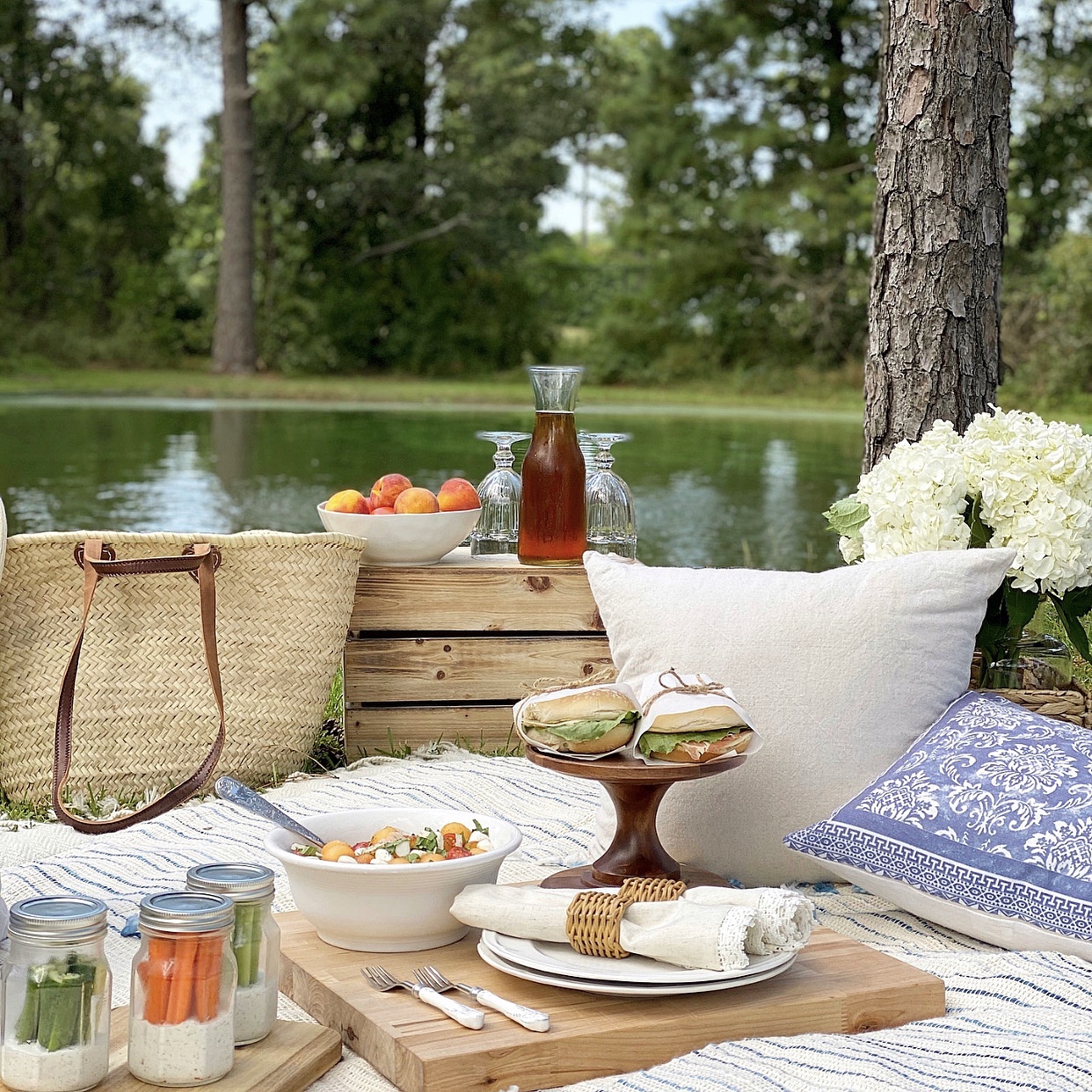 Simple Summer Picnic - Cali Girl In A Southern World